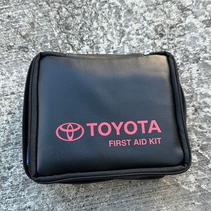 Toyota safety kit